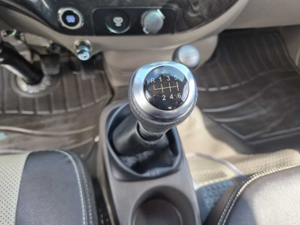 현대 포터2 1톤 카고 LPG 9