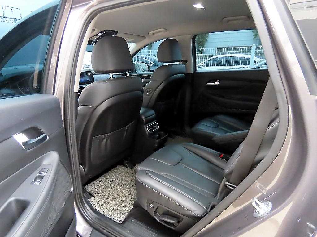 Hyundai Santa Fe 1.6 2WD Exclusive 7