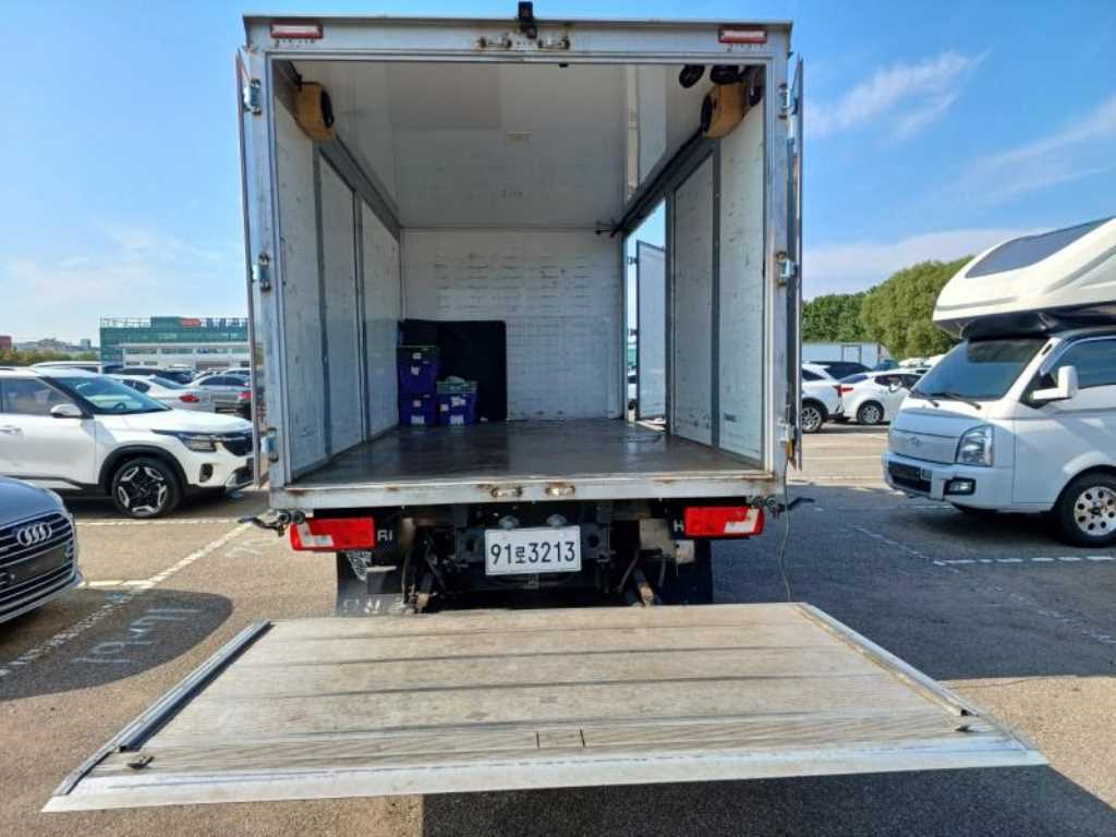 타타대우 더쎈 3.5톤 표준탑 8