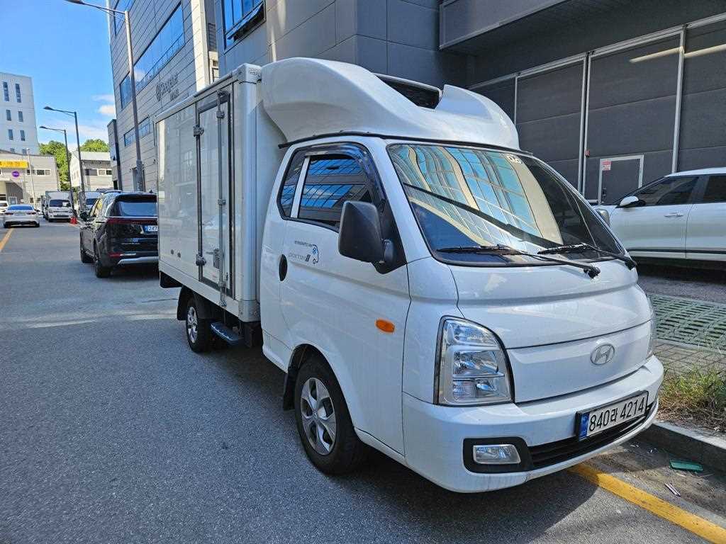 현대 포터2 1톤 냉동탑 LPG 0