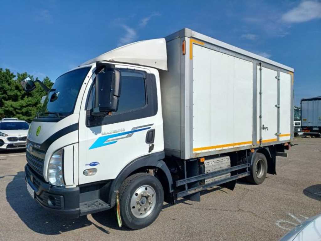 타타대우 더쎈 3.5톤 표준탑 1