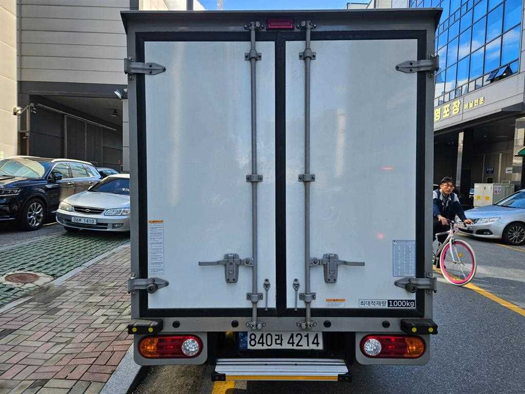 현대 포터2 1톤 냉동탑 LPG 3