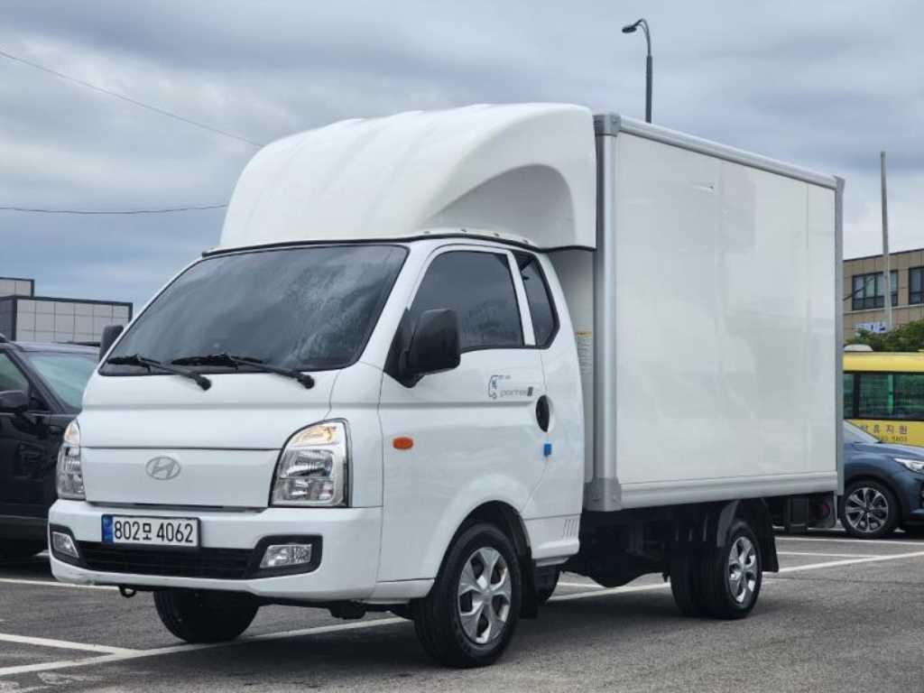 Hyundai Porter Super Cab/ Long Wheelbase 2