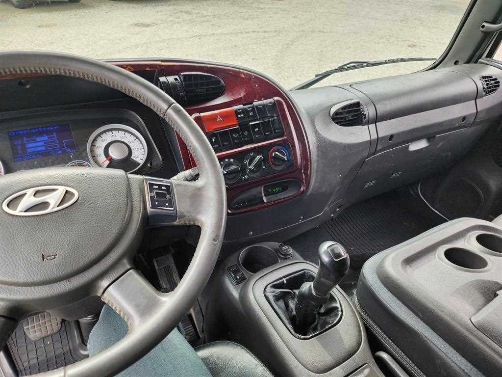 현대 메가트럭 단바리 카고 4.5톤 수동 10