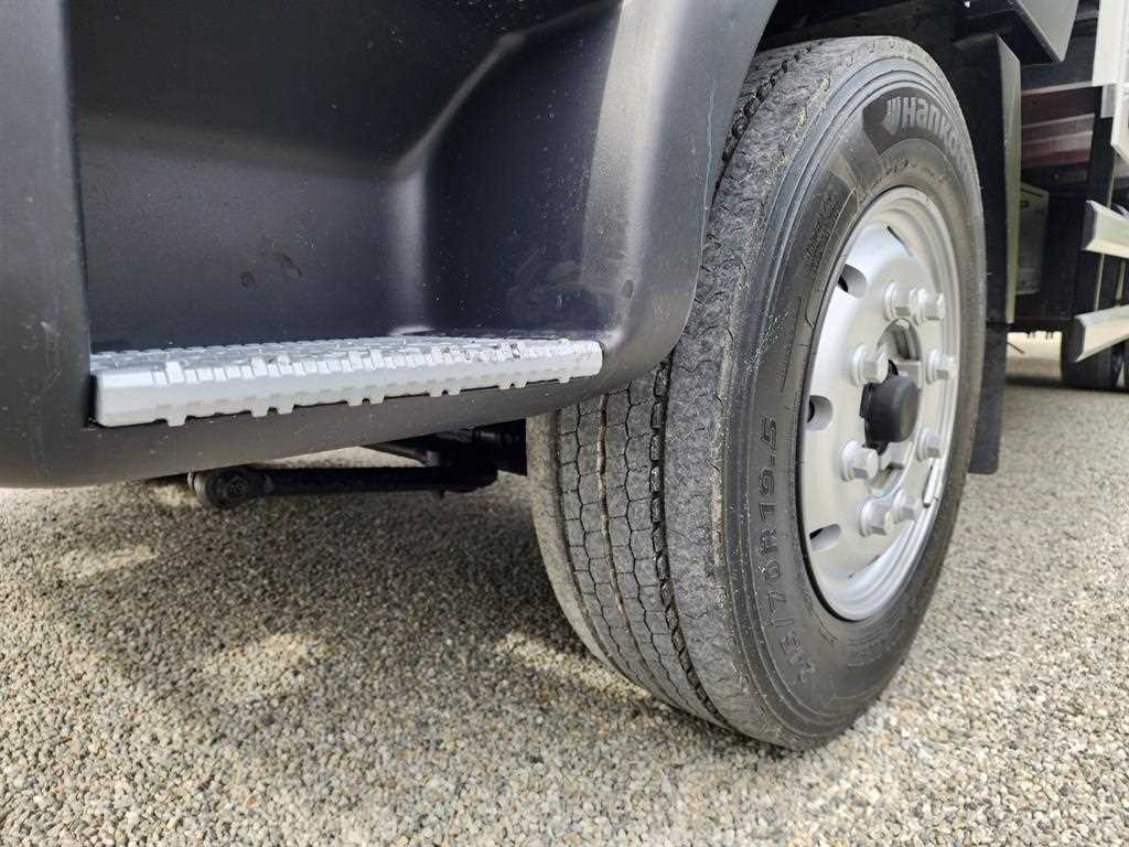 현대 메가트럭 단바리 카고 4.5톤 수동 7