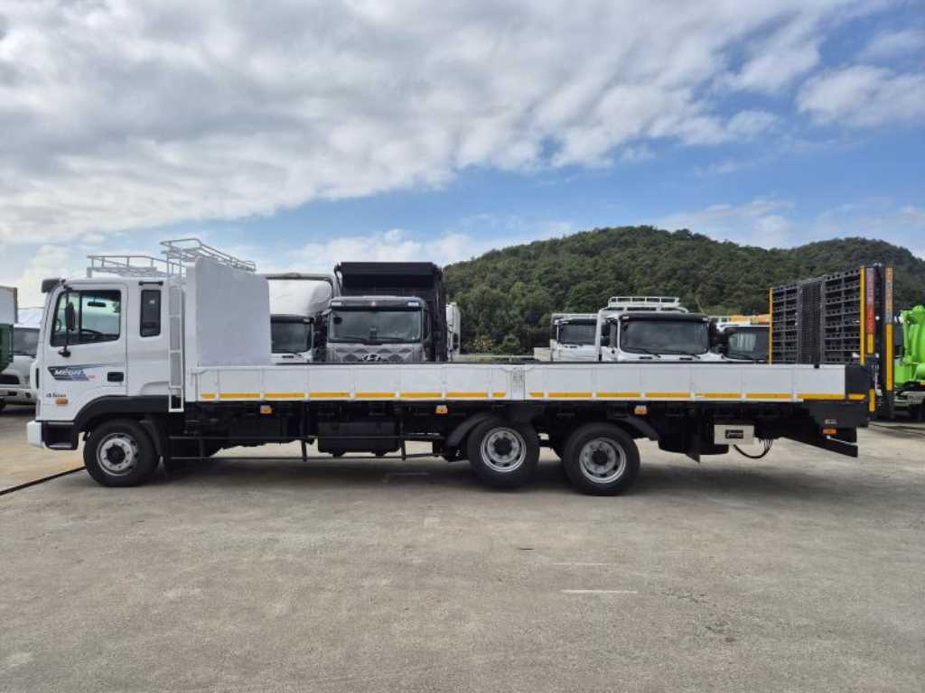 현대 어부바카 메가트럭 4.5톤 2