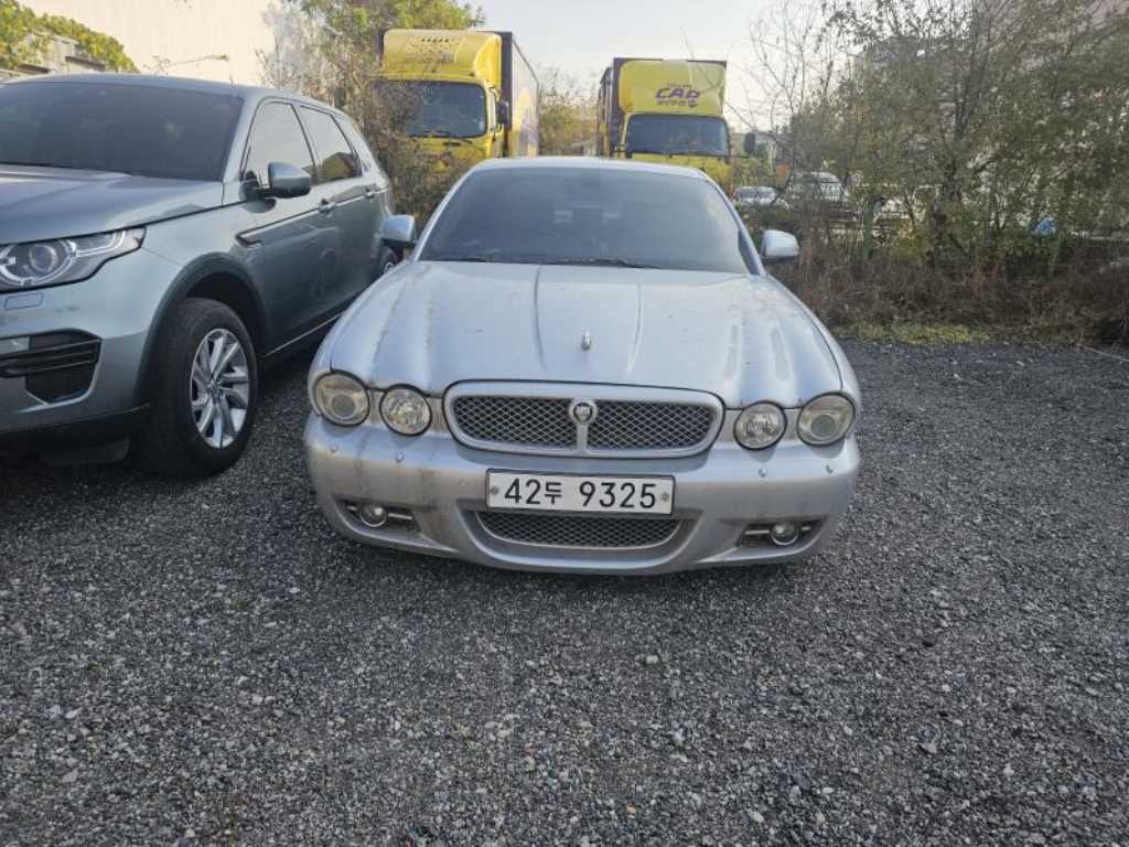 XJ 2.7D LWB 2009년식