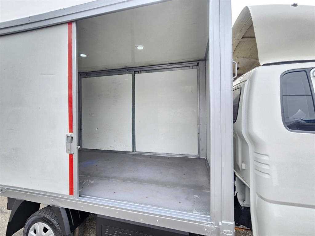 기아 봉고3 1톤 표준탑 전기 9