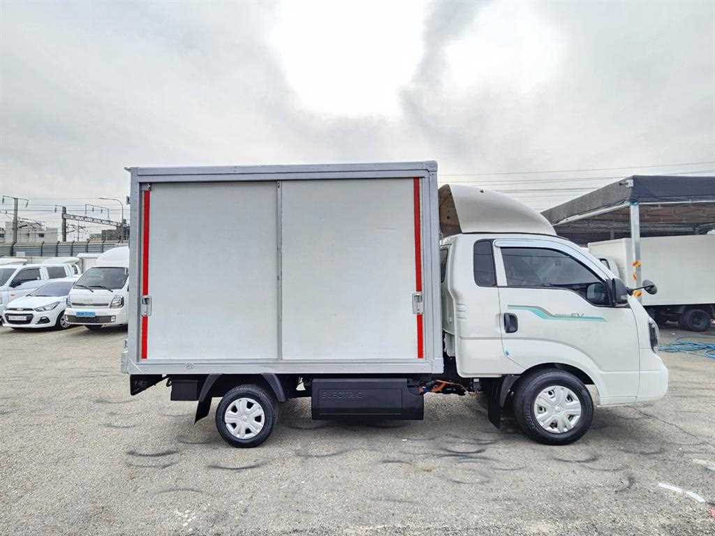 기아 봉고3 1톤 표준탑 전기 4