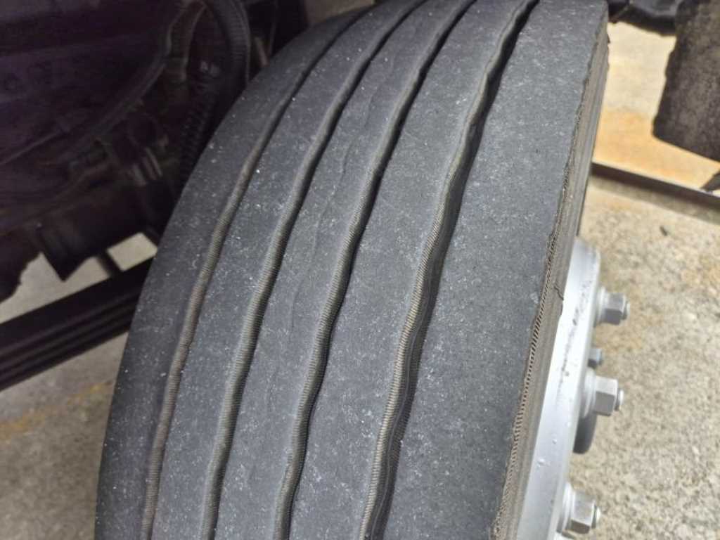 현대 어부바카 메가트럭 4.5톤 9