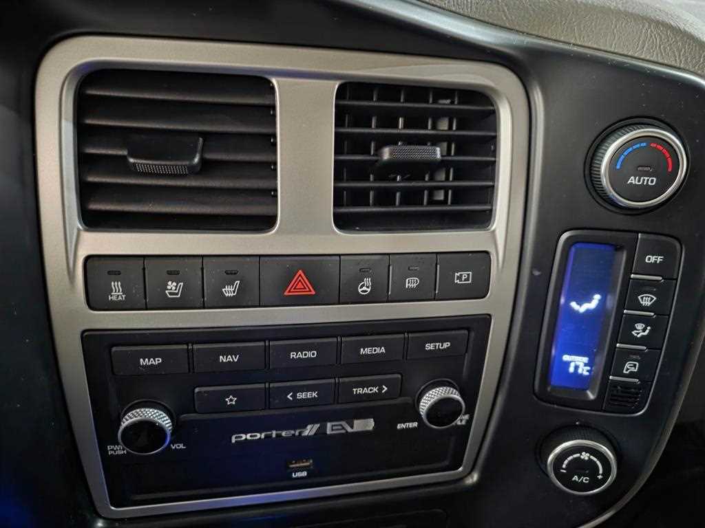 현대 포터2 1톤 윙바디 전기 11