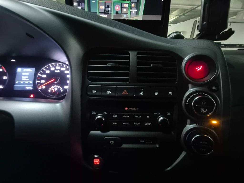 기아 봉고3 1톤 윙바디 LPG 9