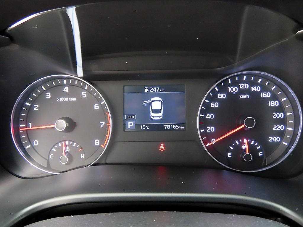 Kia K3 1.6 Trendy 10