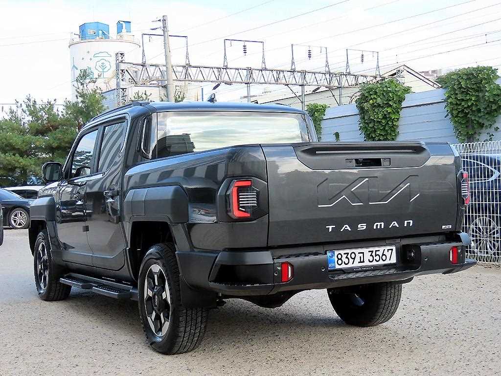 Kia Tasman 2.5 T-GDI 4WD Extreme 4