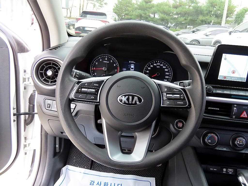 Kia K3 1.6 Trendy 9