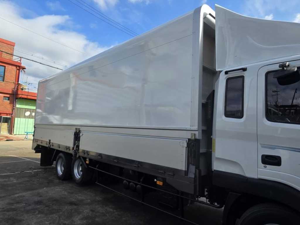 현대 메가트럭 윙바디 4.5톤 수동 3