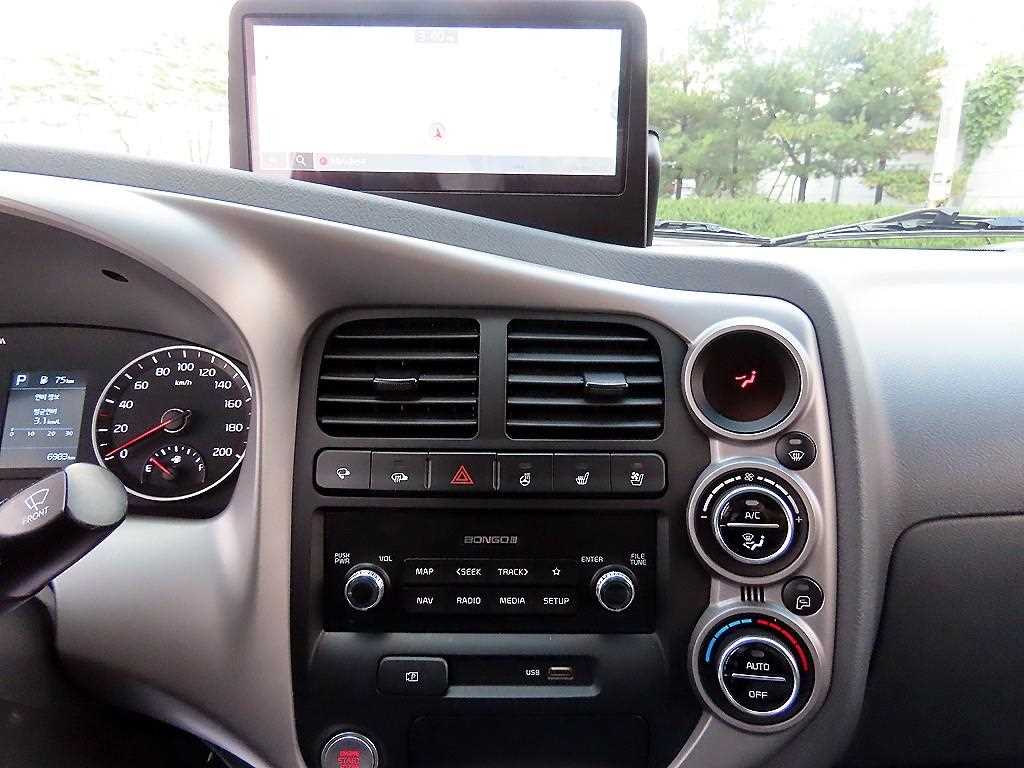 기아 봉고3 1톤 냉동탑 LPG 13