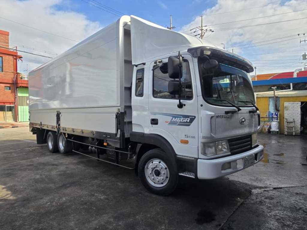 현대 메가트럭 윙바디 4.5톤 수동 2