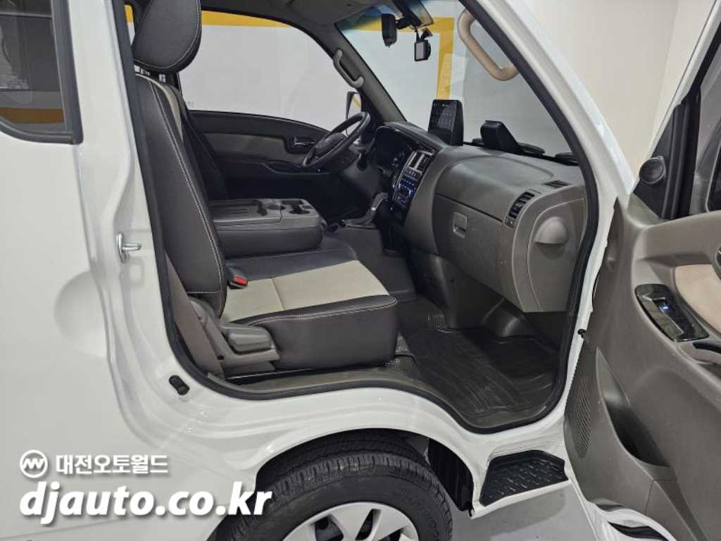 현대 포터2 1톤 카고 LPG 7