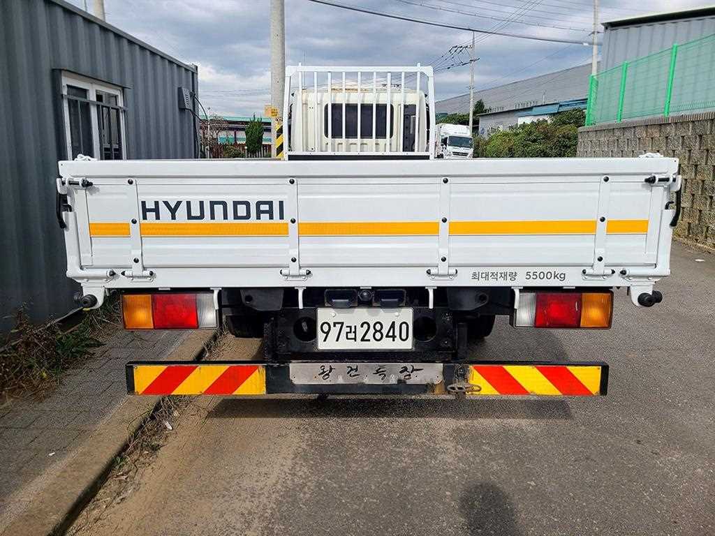 현대 메가트럭 단바리 카고 4.5톤 수동 5