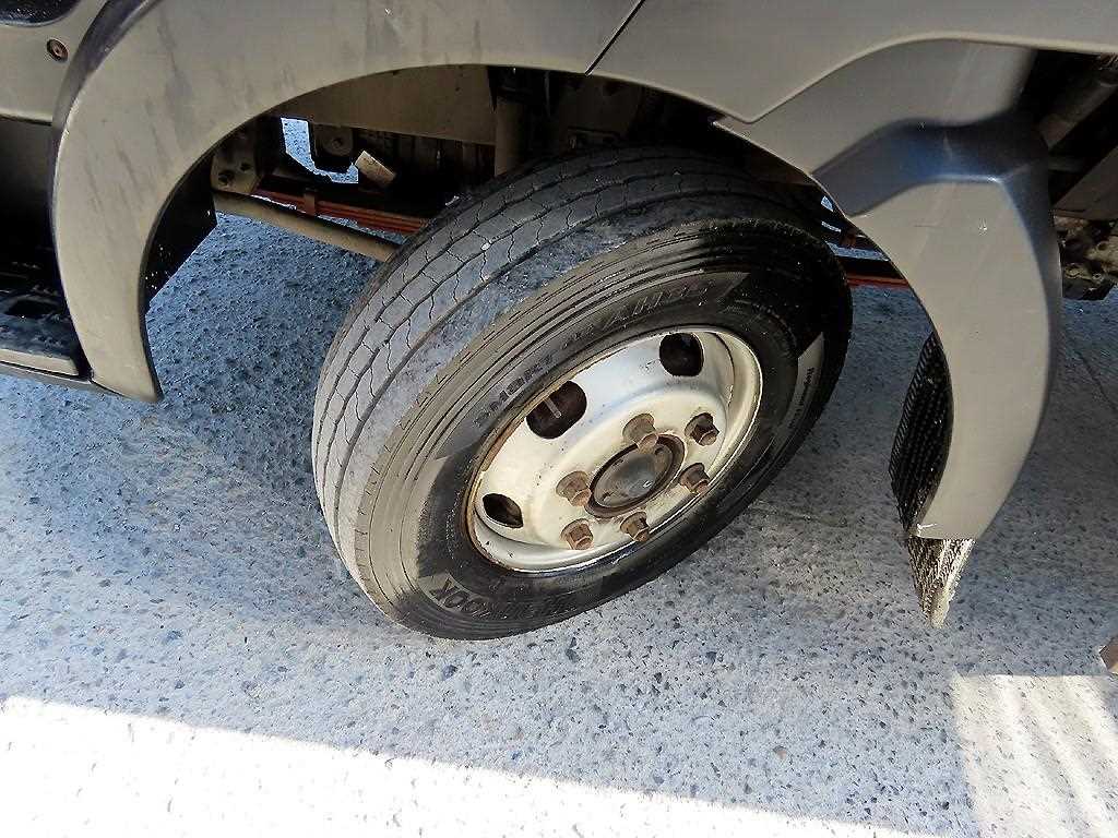 타타대우 더쎈 3.5톤 카고 17