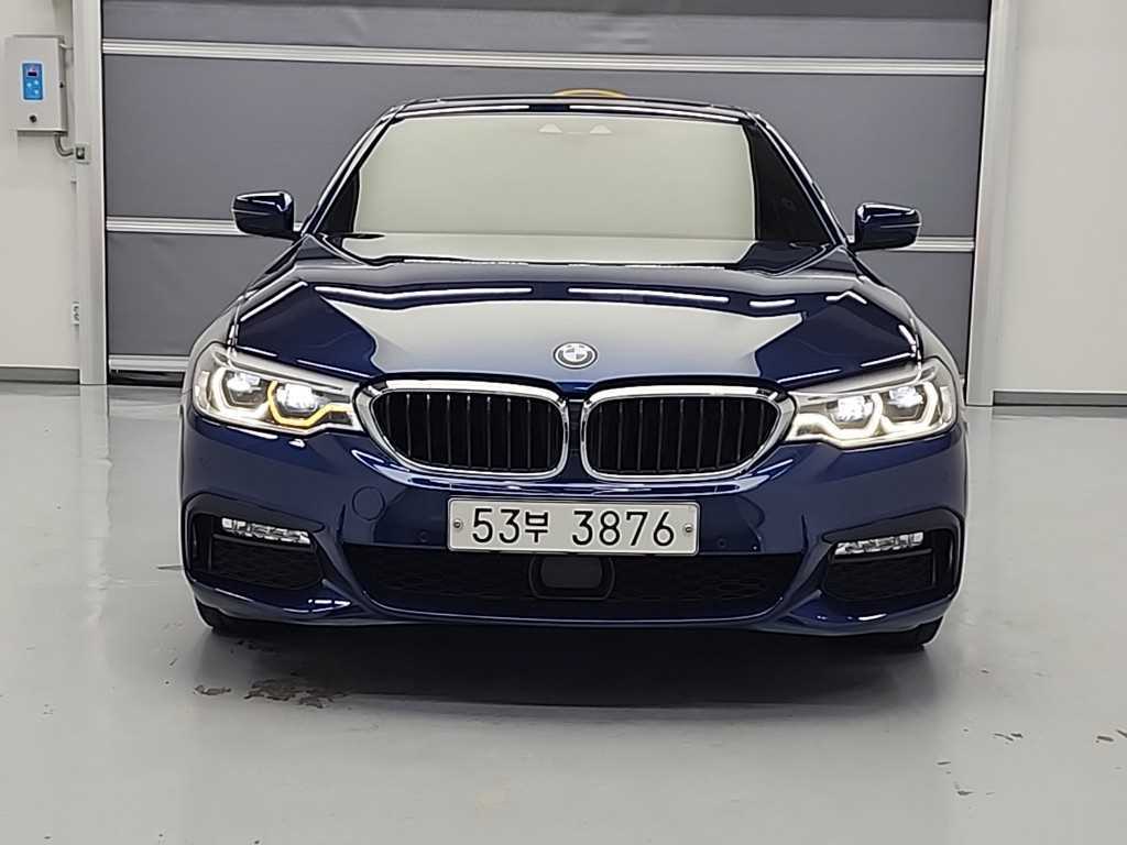BMW 5시리즈 530i M 스포츠 사진 2/18