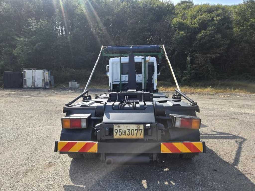 현대 메가트럭 암롤 4.5톤 수동 5