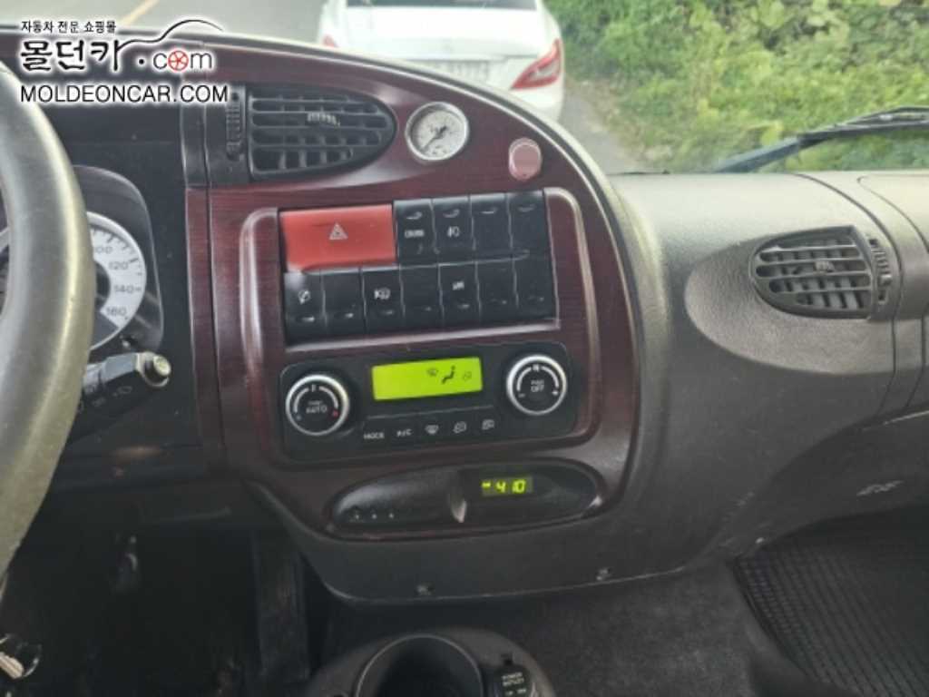 현대 메가트럭 카고 4.5톤 수동 12