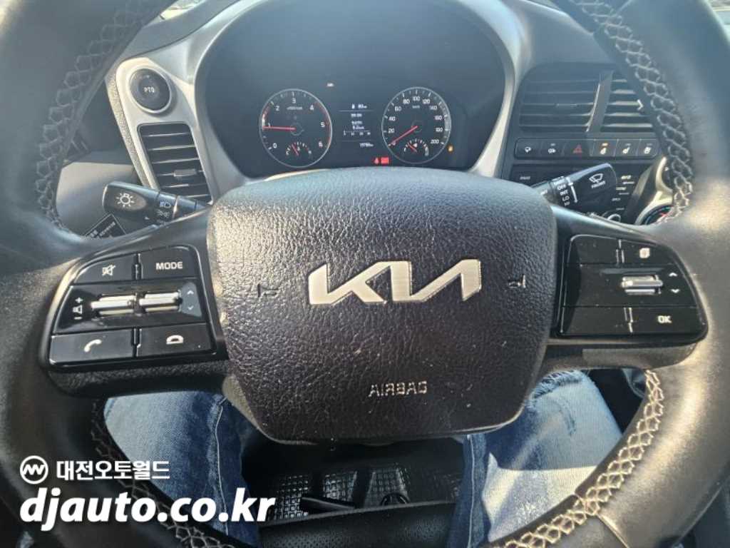 기아 봉고3 1톤 카고 LPG 11