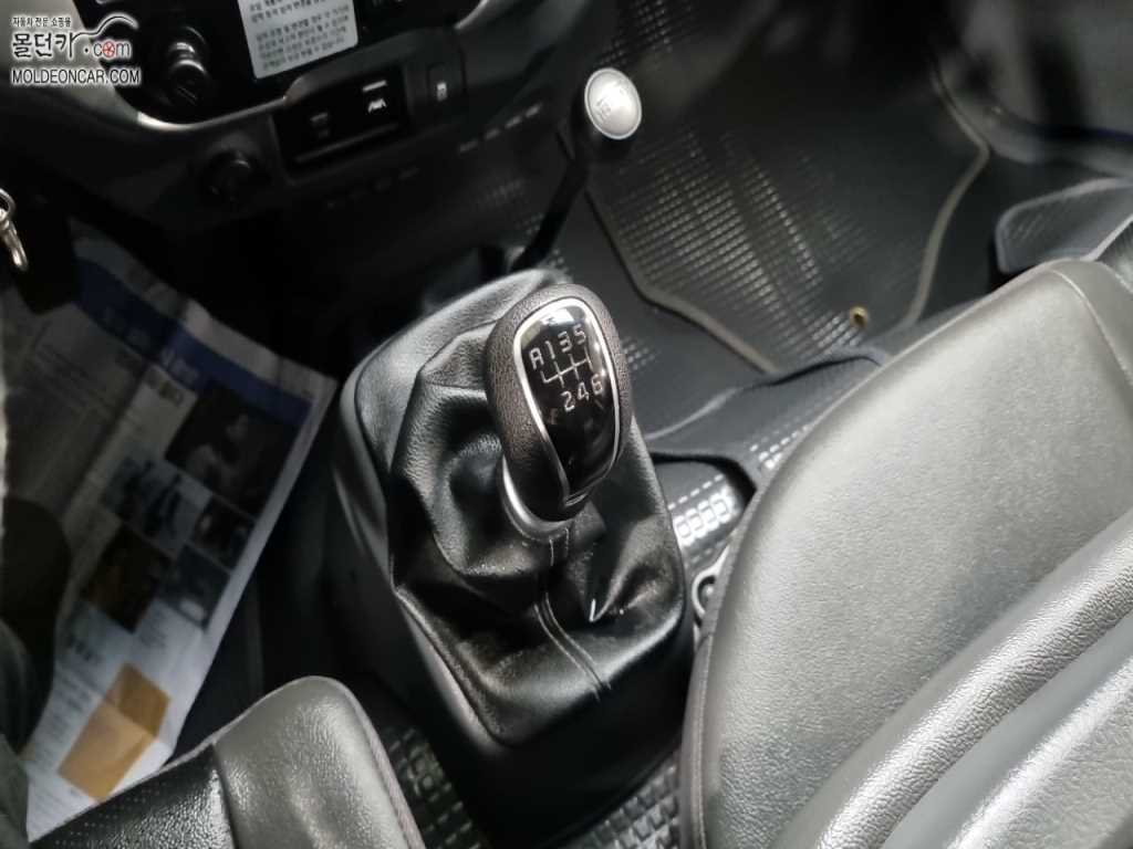 기아 봉고3 1톤 카고 LPG 11