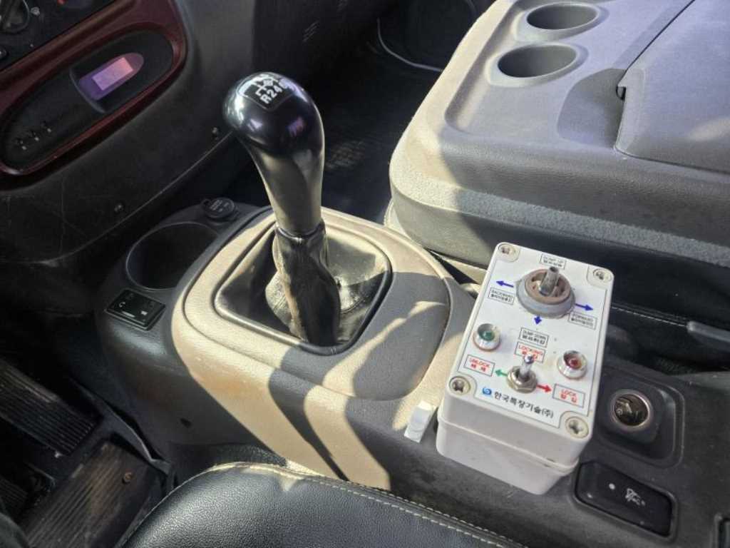 현대 메가트럭 암롤 4.5톤 수동 10