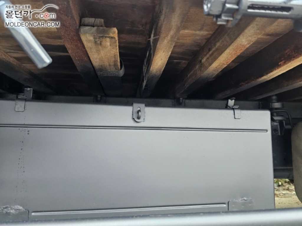 현대 메가트럭 카고 4.5톤 수동 8