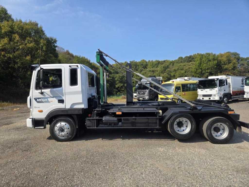 현대 메가트럭 암롤 4.5톤 수동 2