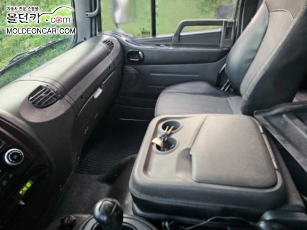 현대 메가트럭 카고 4.5톤 수동 11