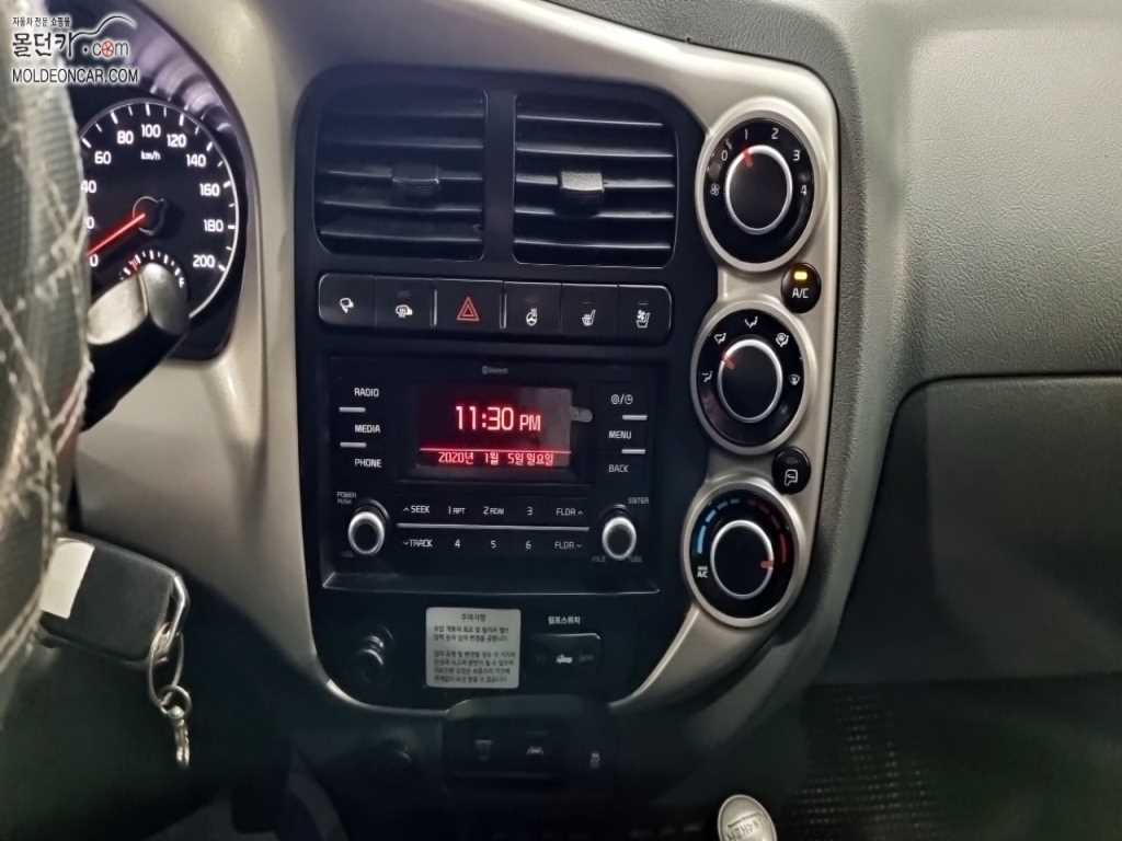 기아 봉고3 1톤 카고 LPG 9