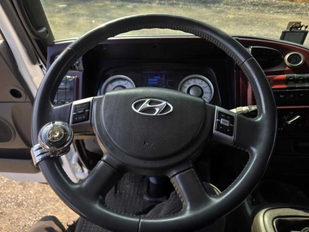 현대 메가트럭 암롤 4.5톤 수동 9