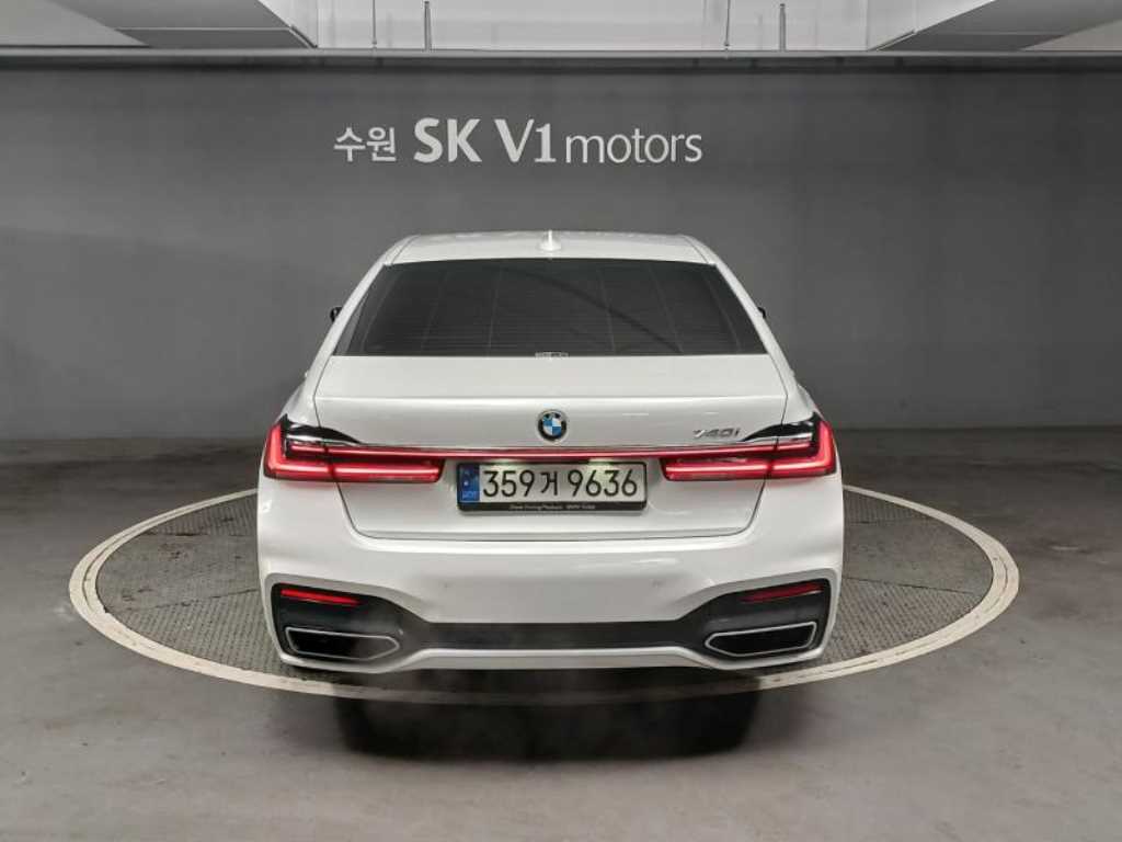 BMW 7시리즈 740i sDrive M 스포츠 사진 2/20