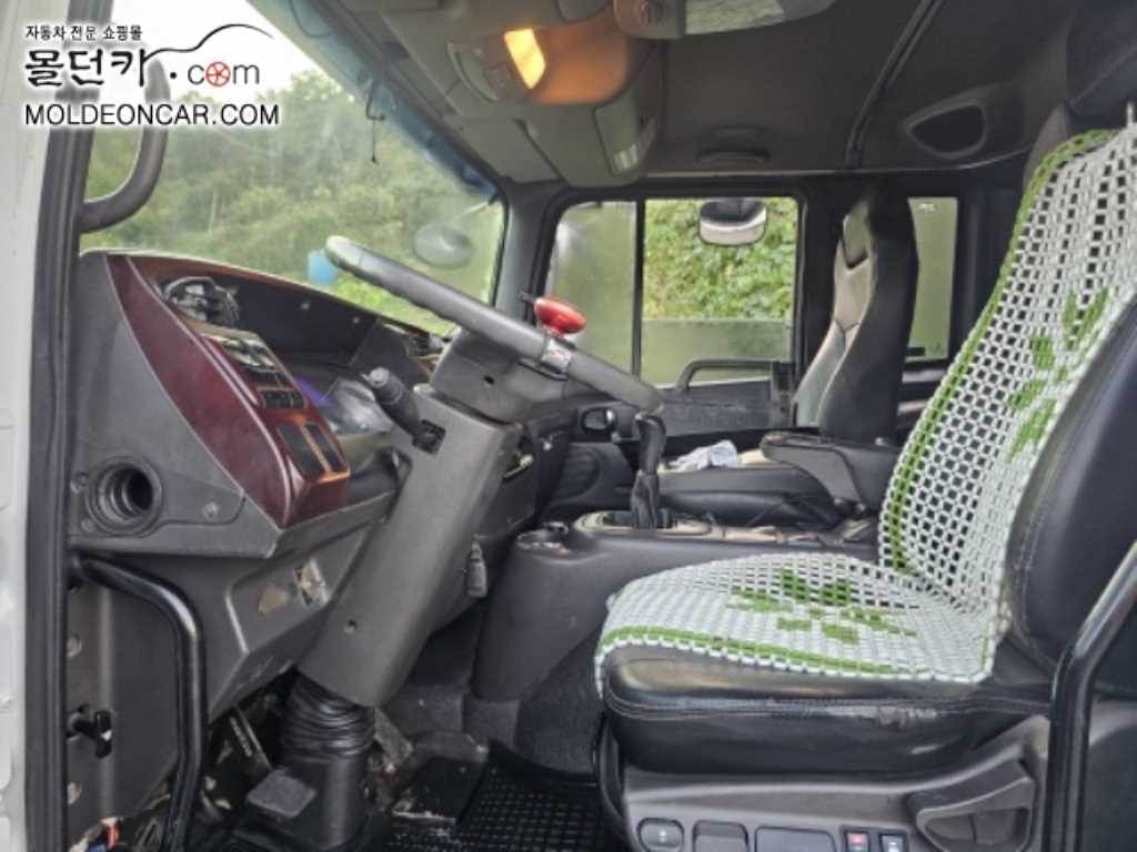현대 메가트럭 카고 4.5톤 수동 14