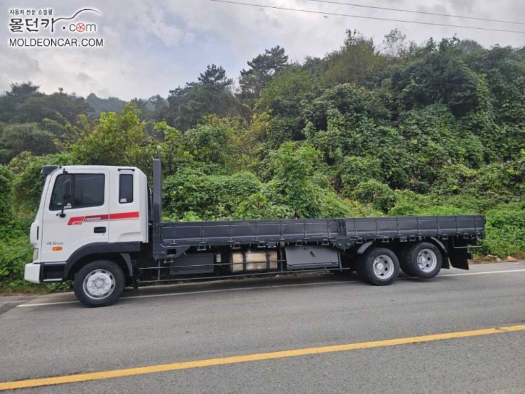 현대 메가트럭 카고 4.5톤 수동 7