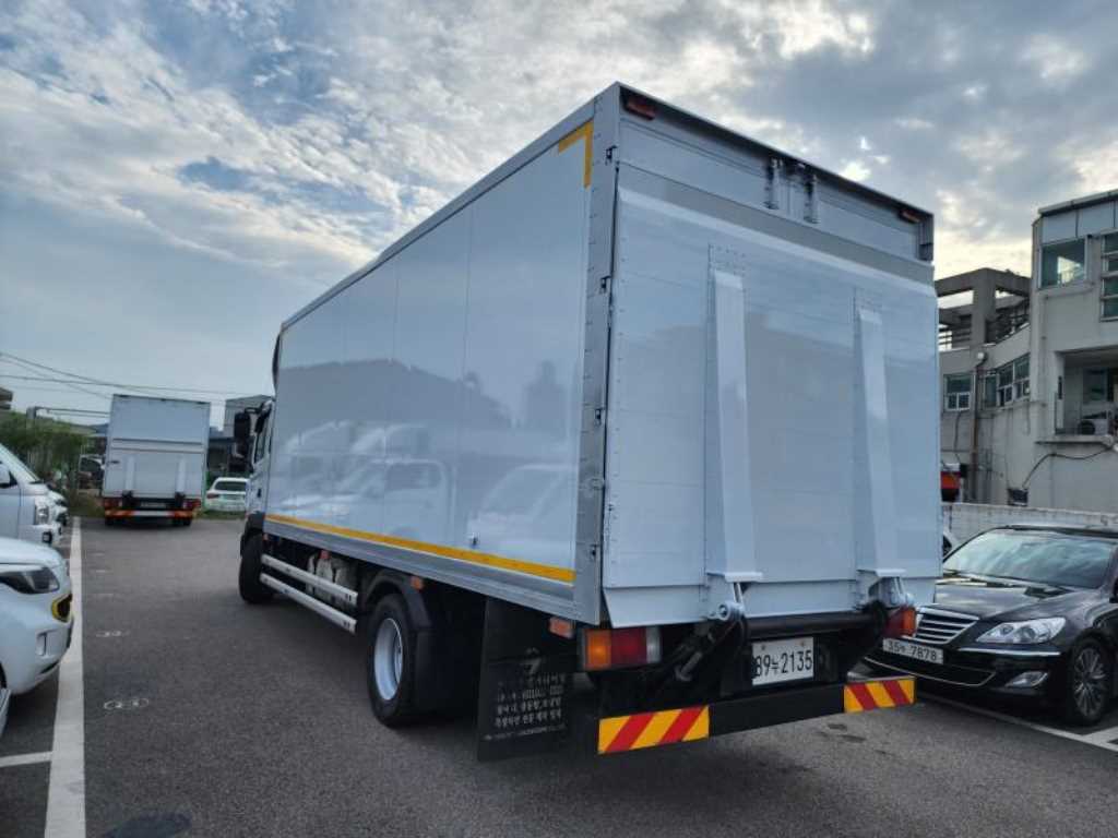 현대 메가트럭 표준탑 4.5톤 수동 5