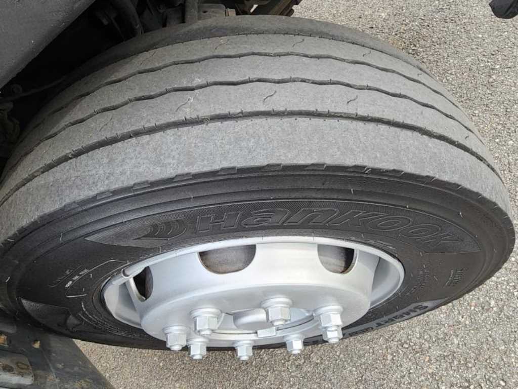 현대 메가트럭 표준탑 4.5톤 수동 16