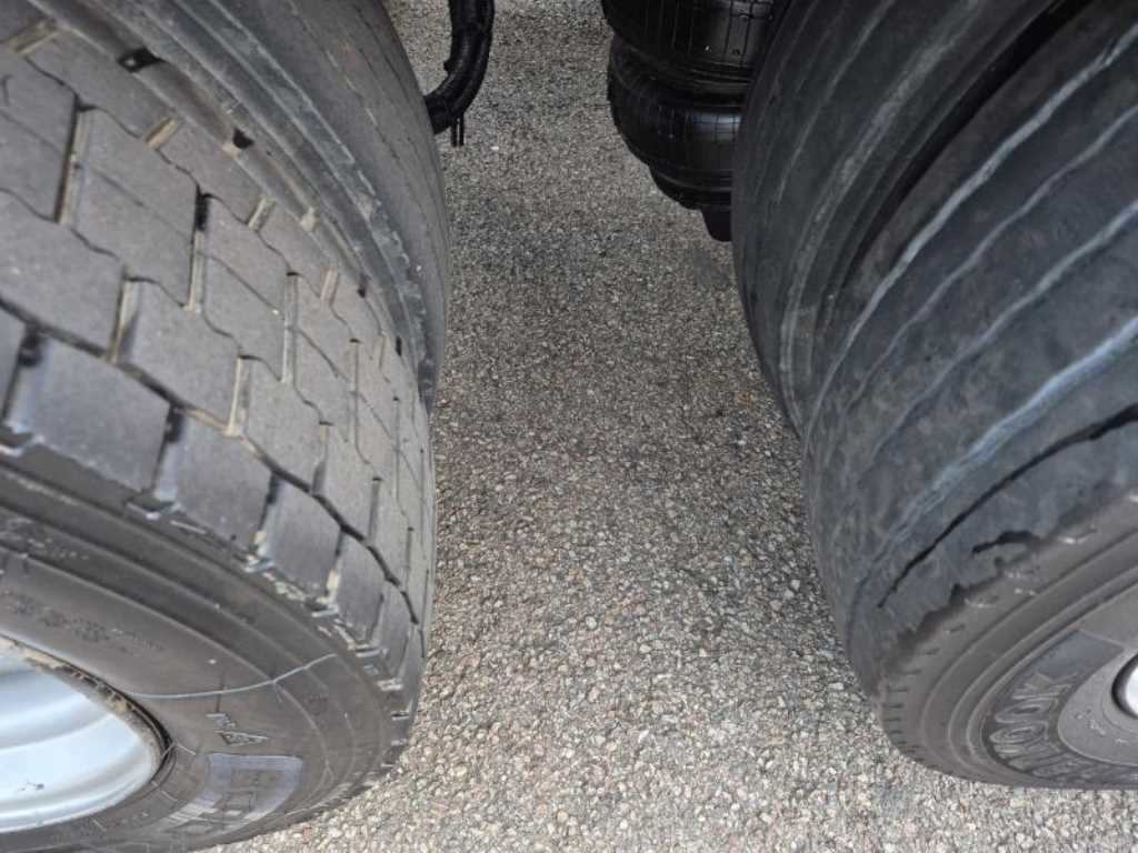 현대 메가트럭 암롤 5톤 수동 10