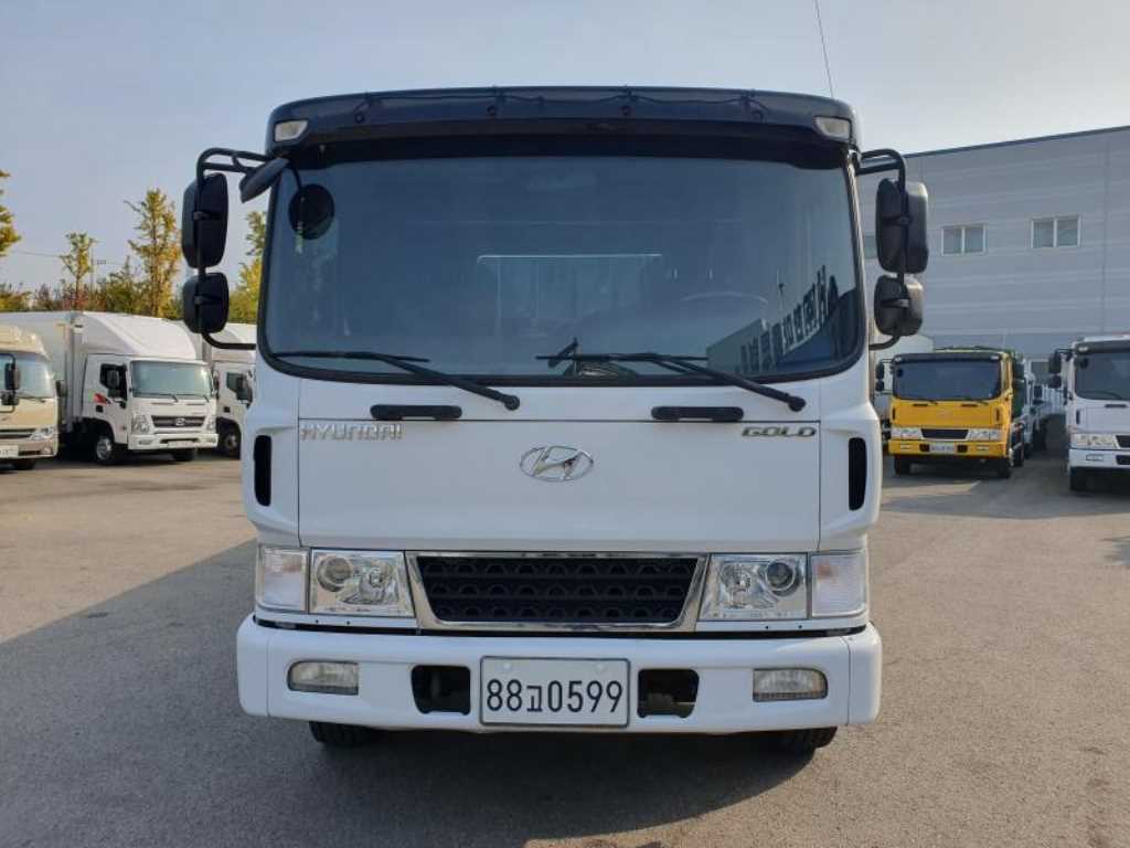 현대 메가트럭 단바리 카고 5톤 수동 2