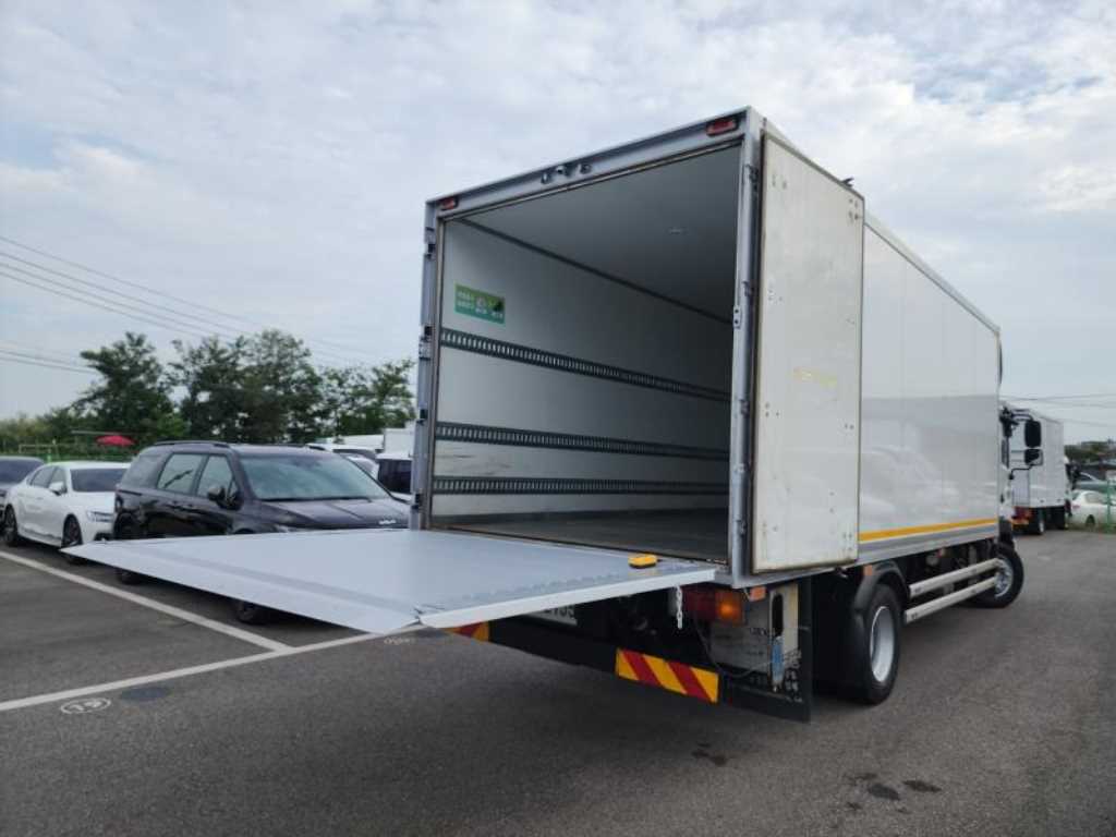 현대 메가트럭 표준탑 4.5톤 수동 6