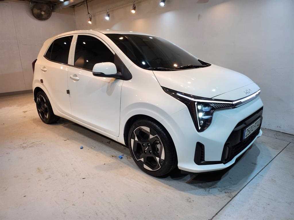 Kia Morning 1.0 Gasoline Signature 3