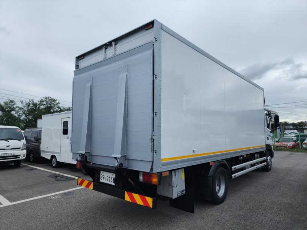 현대 메가트럭 냉동탑 4.5톤 수동 3