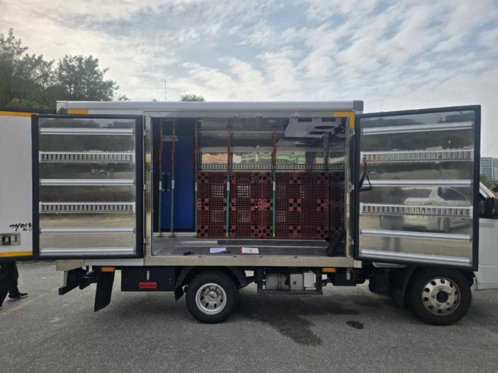 기아 봉고3 1.2톤 냉장탑 LPG 4