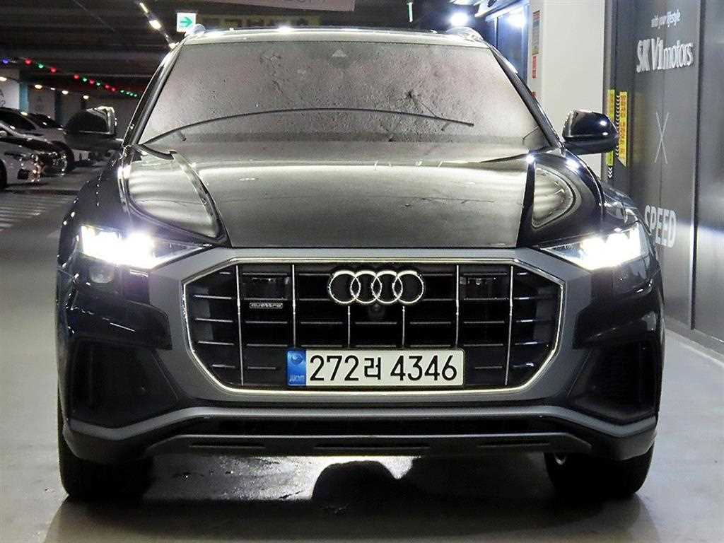 아우디 Q8 45 TDI 콰트로 프리미엄 사진 2/20