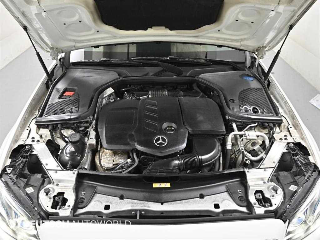 Mercedes-Benz E-Class E220d Avantgarde 7