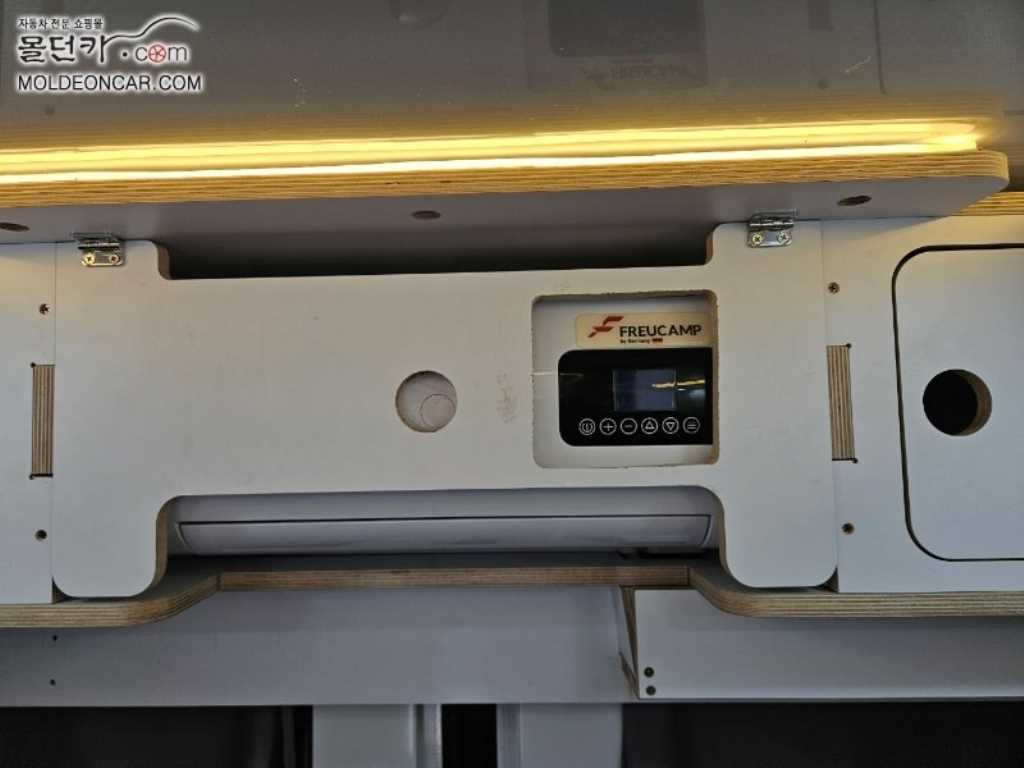 현대 포터2 캠퍼밴 인산철배터리 255A 70L 11